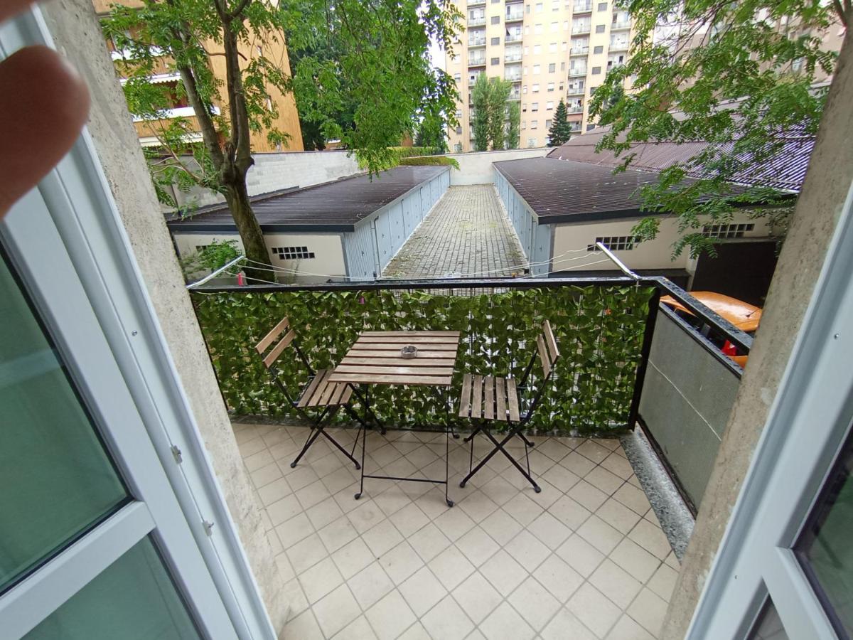 Apartament Apartament Famagosta Milano Zewnętrze zdjęcie